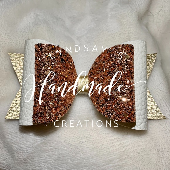 Bow - Picture 1 of 1